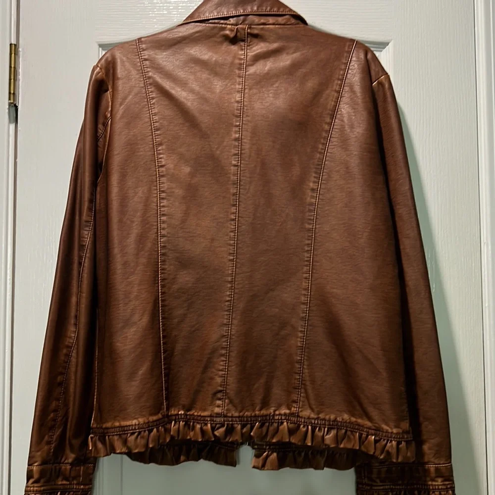 Lightweight Jacket - Picture 5 of 5